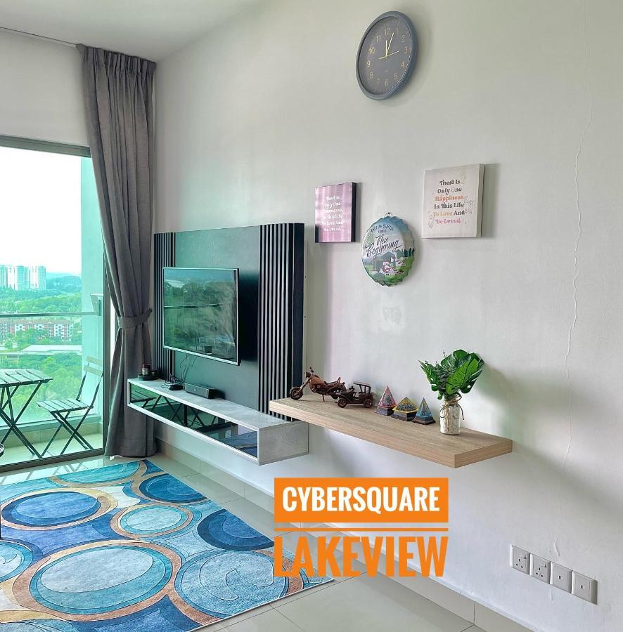 Cybersquare Lakeview With Netflix And Disney Hotstar Cyberjaya Exterior foto